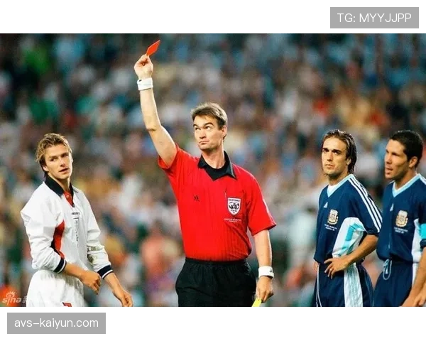 皇马球迷赛前传唱涉宗教歧视歌曲，引发舆论强烈谴责